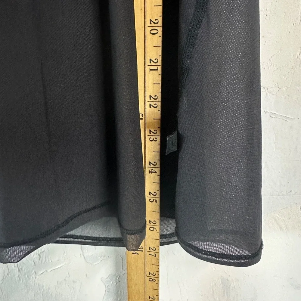 Lululemon Athletic Black Sheer Tank Top With Sports Bra Loose Fit Size 6
